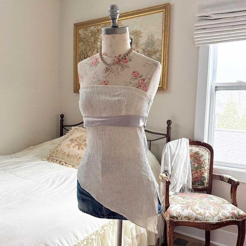 Y2K‎ trixxi white strapless handkerchief top size medium